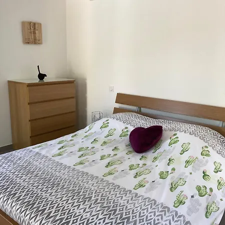 Rez-de-chaussee De 45m2, Piscine, Climatisation, Parking Aix-en-Provence