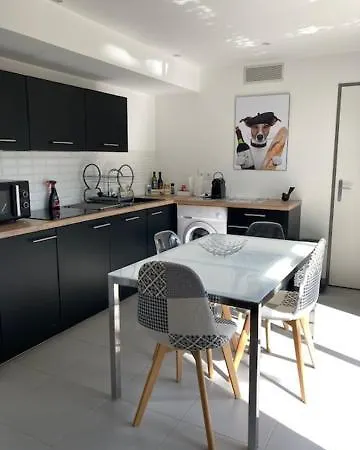 Apartment Rez-de-chaussee De 45m2, Piscine, Climatisation, Parking *