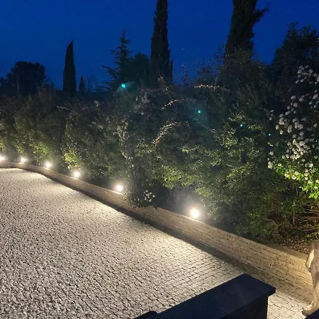 Rez-de-chaussee De 45m2, Piscine, Climatisation, Parking Aix-en-Provence